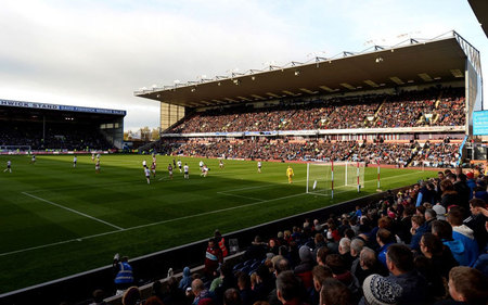 尽管在他漫 尽管在他漫