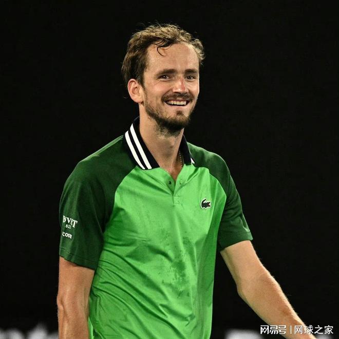 体育历史首 体育历史首