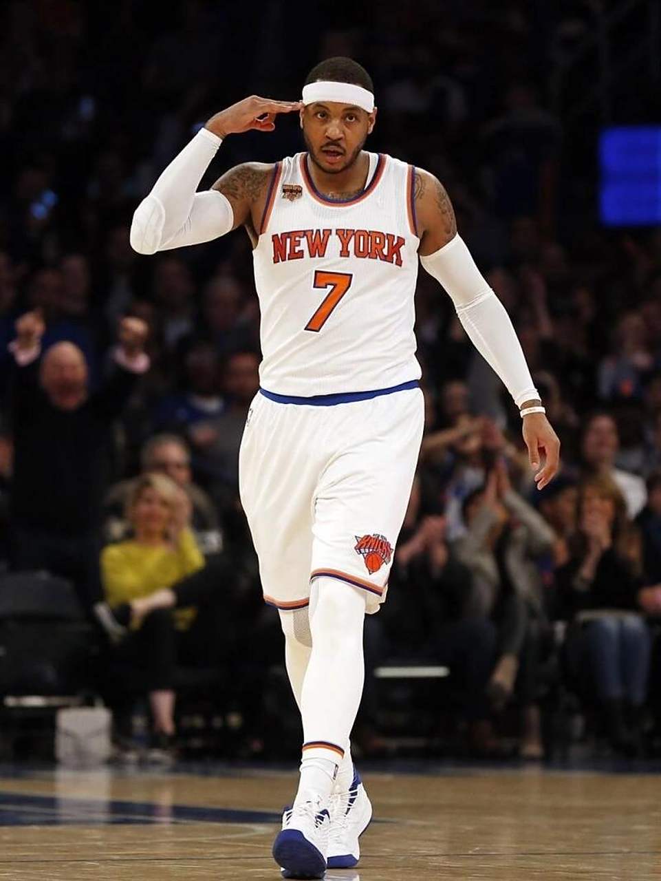 他成立了詹 他成立了詹