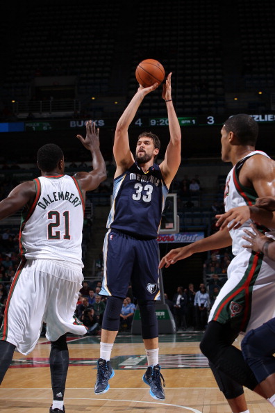 分4篮板3 分4篮板3