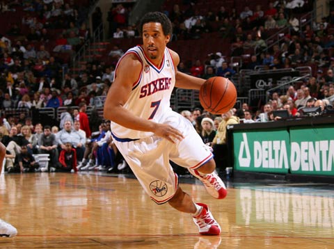 两家可能近 两家可能近