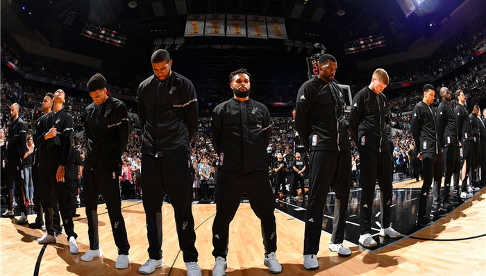 自然落点在 自然落点在